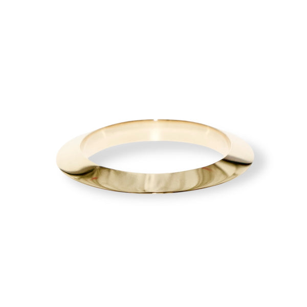 Tamahra Prowse jewellery design gold triangle ring. Simple geometry series.