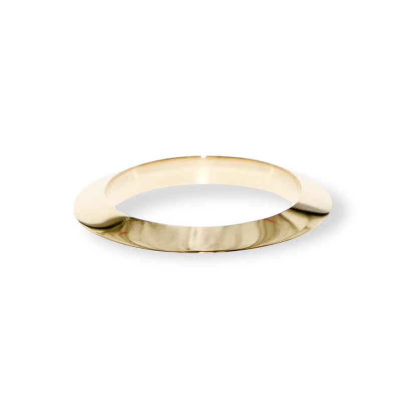 Tamahra Prowse jewellery design gold triangle ring. Simple geometry series.