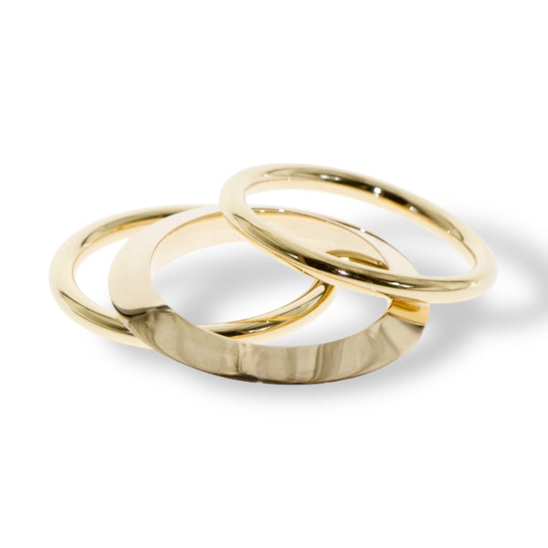Tamahra Prowse jewellery design gold triangle ring. Simple geometry series.