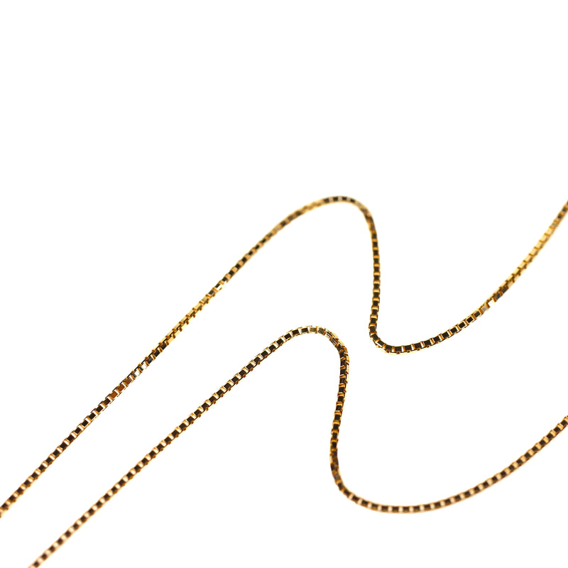 Super fine 18 karat gold box chain