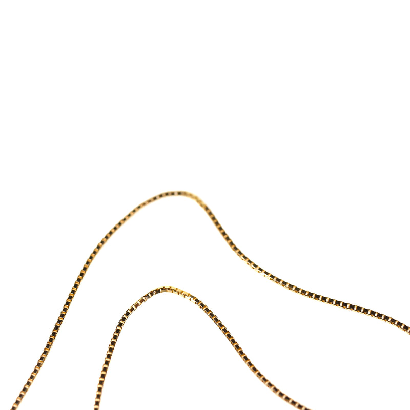Super fine 18 karat gold box chain