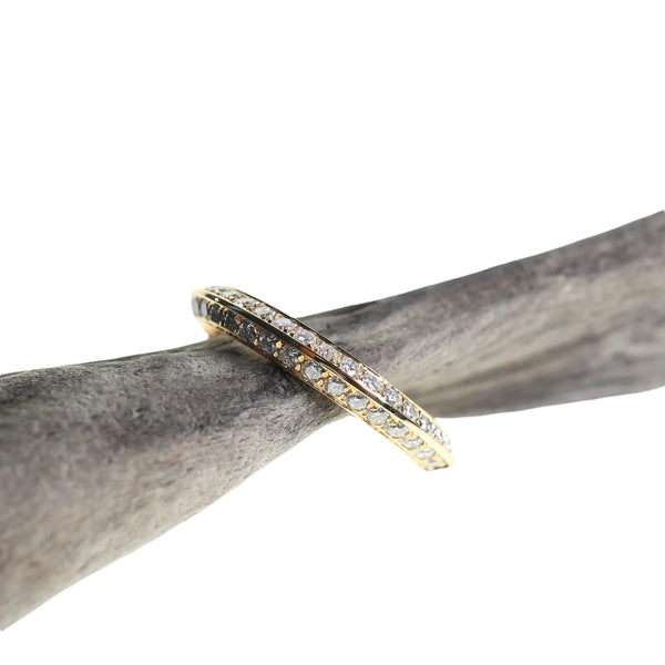 Knife edge diamond ring