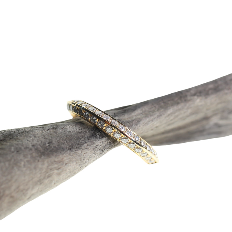 Knife edge diamond ring