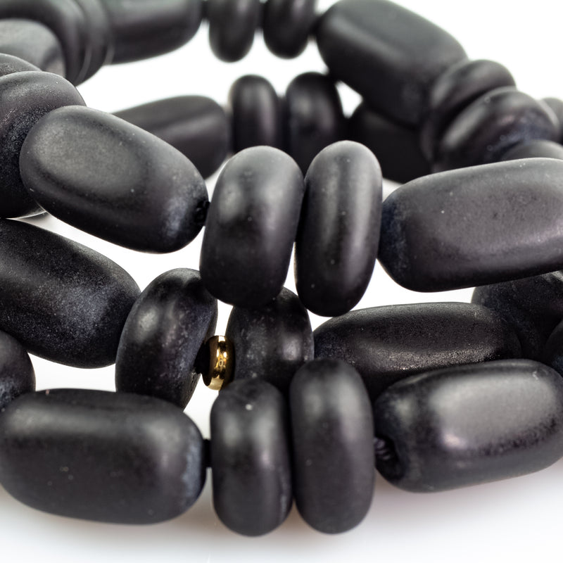Black pebble necklace