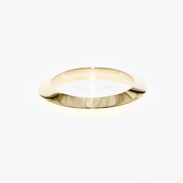 Tamahra Prowse jewellery design gold triangle ring. Simple geometry series.