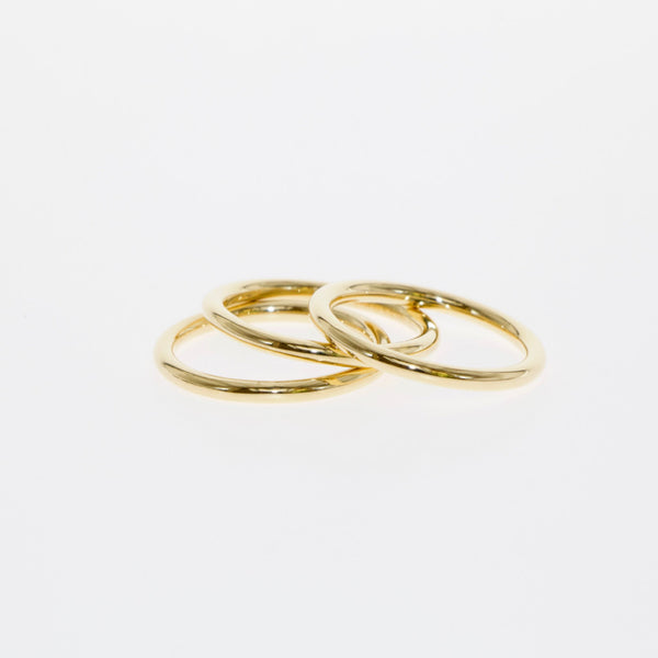 Tamahra Prowse jewellery design. 18 carat gold stacking ring.