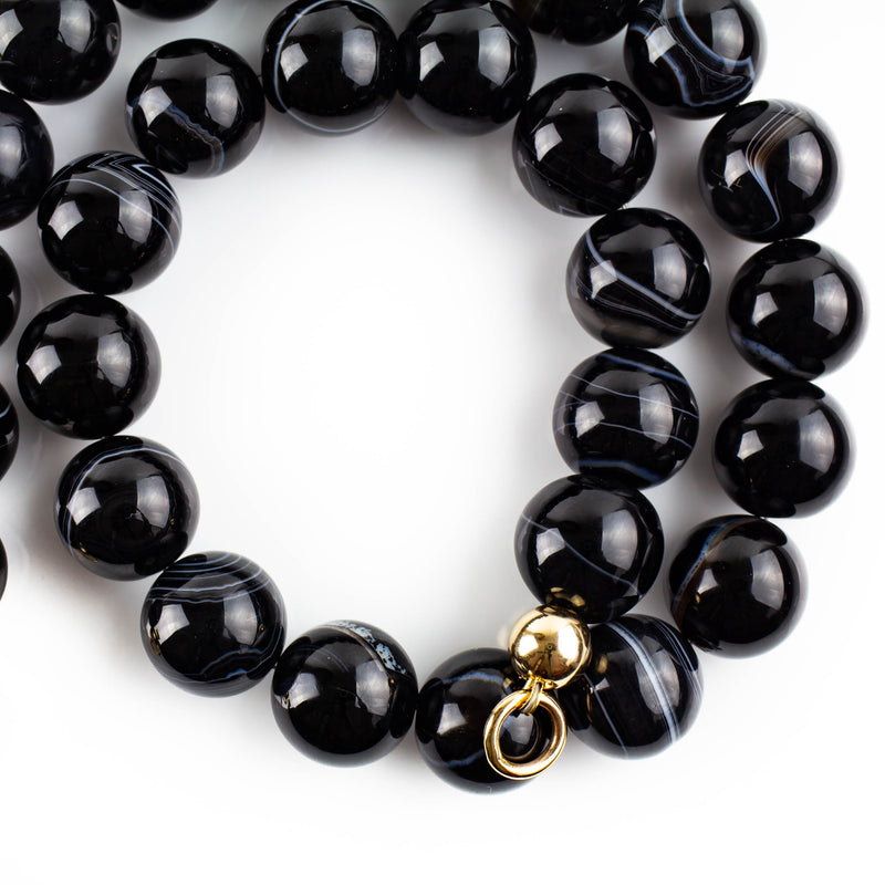 Black and white agate choker necklace with solid gold accents by jeweller Tamahra Prowse.